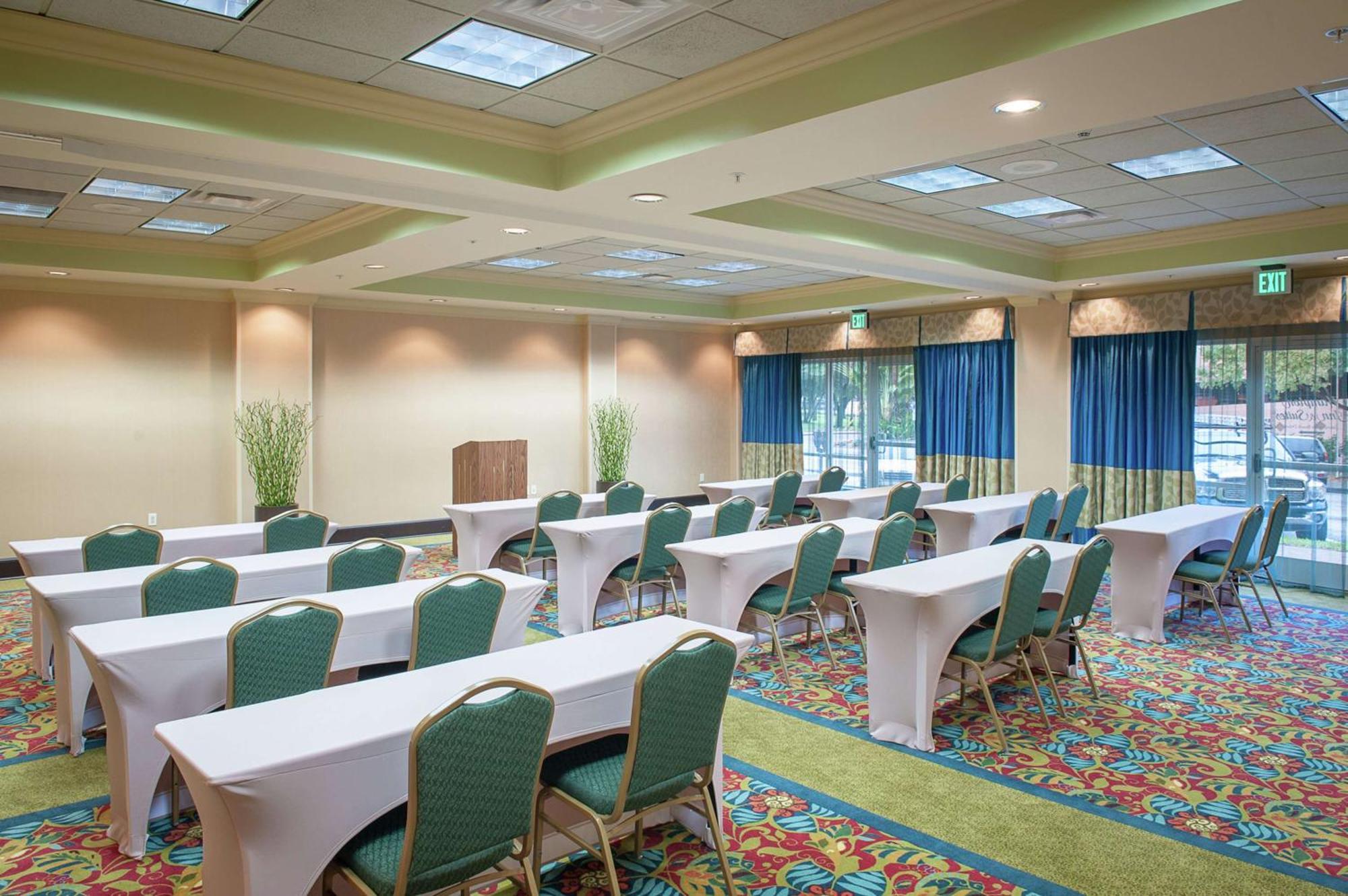 Hampton Inn & Suites St. Petersburg/Downtown Zewnętrze zdjęcie