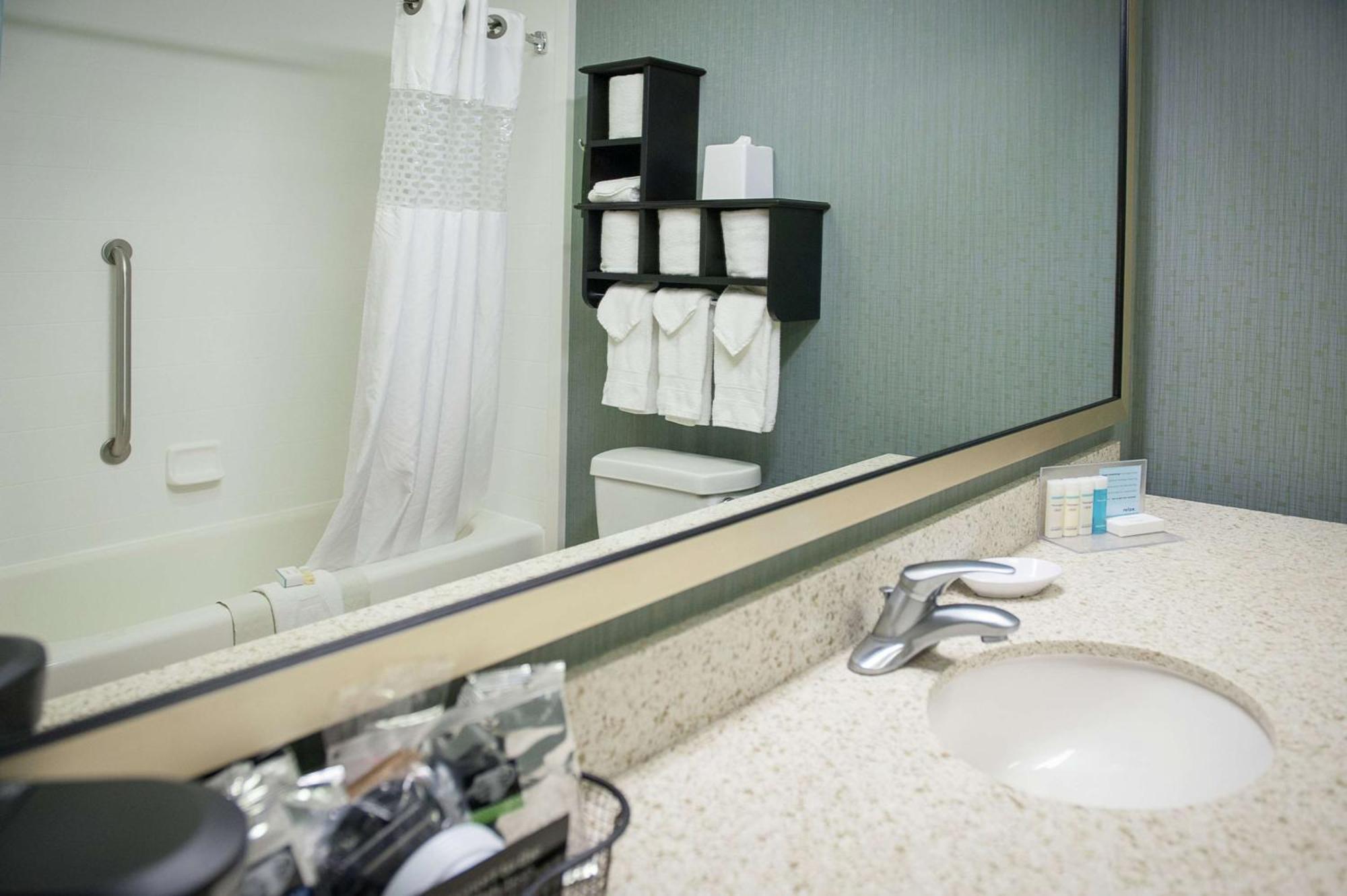 Hampton Inn & Suites St. Petersburg/Downtown Zewnętrze zdjęcie