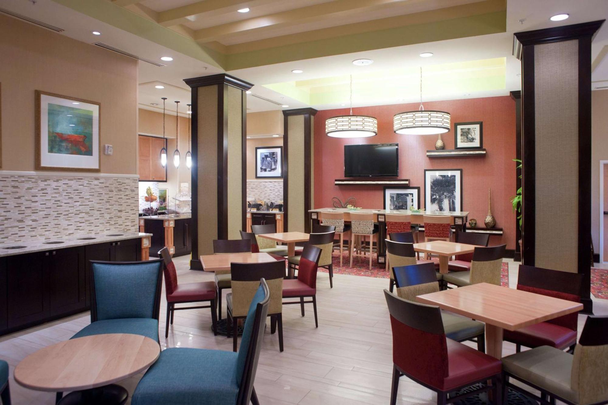 Hampton Inn & Suites St. Petersburg/Downtown Zewnętrze zdjęcie