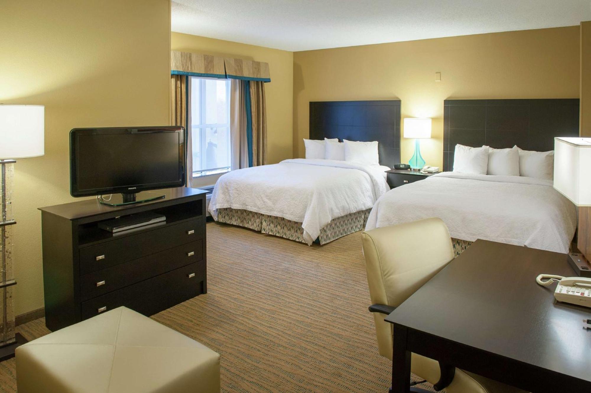Hampton Inn & Suites St. Petersburg/Downtown Zewnętrze zdjęcie