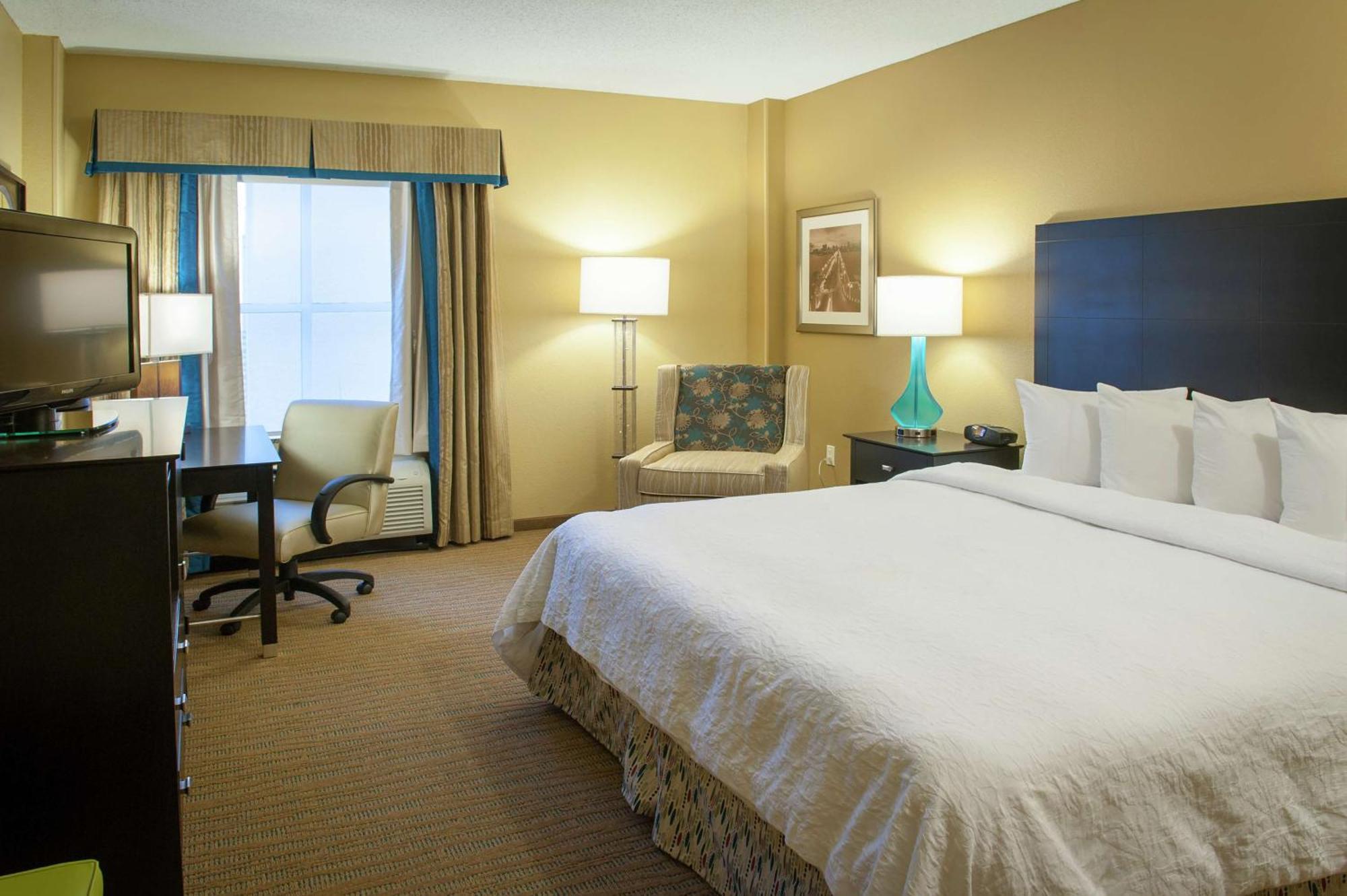 Hampton Inn & Suites St. Petersburg/Downtown Zewnętrze zdjęcie